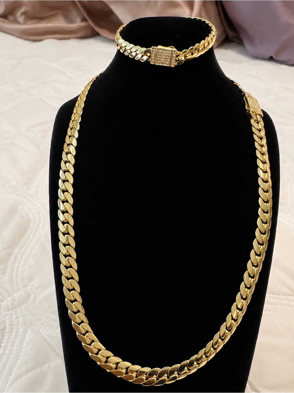 8mm 22” 14k Gold-Filled Cuban Link Necklace and Bracelet Set